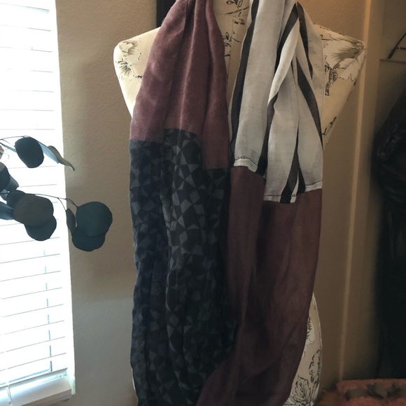 Infinity scarf - Picture 2 of 2